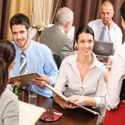 busy-restaurant